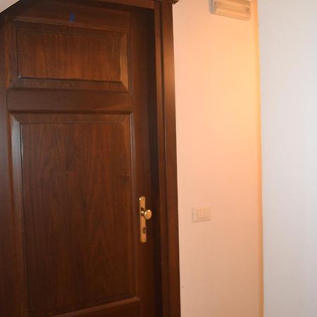 Suites Imperiali Guest House Róma Kültér fotó